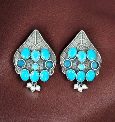 Traditional Leaf Design Earrings