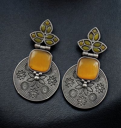 Unique Flower Design Dangler Earrings